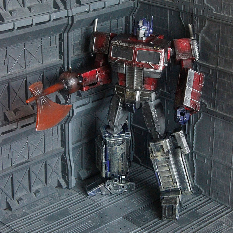 Weijiang WJ MPP10 Oversized Optimus Prime Extremely Damaged Version 1 Weijiang WJ MPP10 Oversized Optimus Prime Extremely Damaged Version