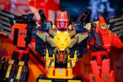 Hasbro POTP Titan Class Predaking Feral Rex Set Of 5 Figures -Toy Figure Store 22eec990d6