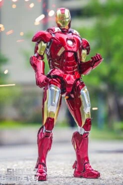 Eastern Model 1/9 Iron Man Mark 7 Model Kit -Toy Figure Store 67de09b5d5