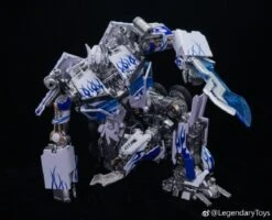 LegendaryToys LT02-W Optimus Prime MPM-04 White Version -Toy Figure Store 6fbf4daa7a