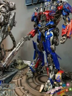 [Pre-Order] HEAT Studio Custom Made Transformers Dark Of The Moon Optimus Prime Statue -Toy Figure Store 72896cc2a8