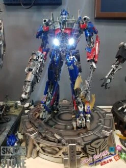 [Pre-Order] HEAT Studio Custom Made Transformers Dark Of The Moon Optimus Prime Statue -Toy Figure Store 7de6e0ac5d