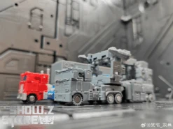 Dr.Wu DW-E23 Tactical Commander Ultra Magnus 25 Dr.Wu DW-E23 Tactical Commander Ultra Magnus -Toy Figure Store 8a5d58d7d0