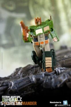 Dr.Wu DW-E04D Prime Commander Optimus Prime W/ Trailer -Toy Figure Store 91ef6dfb8d