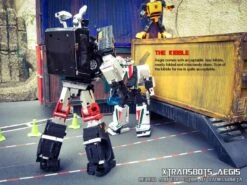 XTransbots MX-VIII MX-8 Aegis Trailbreaker -Toy Figure Store 9a5d475c59