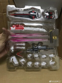 Valkyrie Factory MB 1/100 Gundam Seed Astray Red Frame -Toy Figure Store bcdebeef38