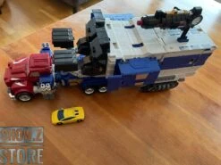 FansHobby FH MB-15 Naval Commander Optimus Prime Reissue -Toy Figure Store cf8ef9a8d8