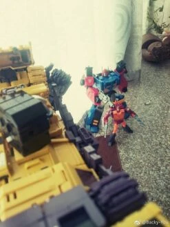 Toyworld TW-C07Y Constructor Devastator -Toy Figure Store d27cee8d04