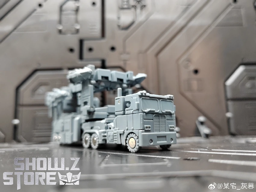 Dr.Wu DW-E23 Tactical Commander Ultra Magnus 8 Dr.Wu DW-E23 Tactical Commander Ultra Magnus - Image 8